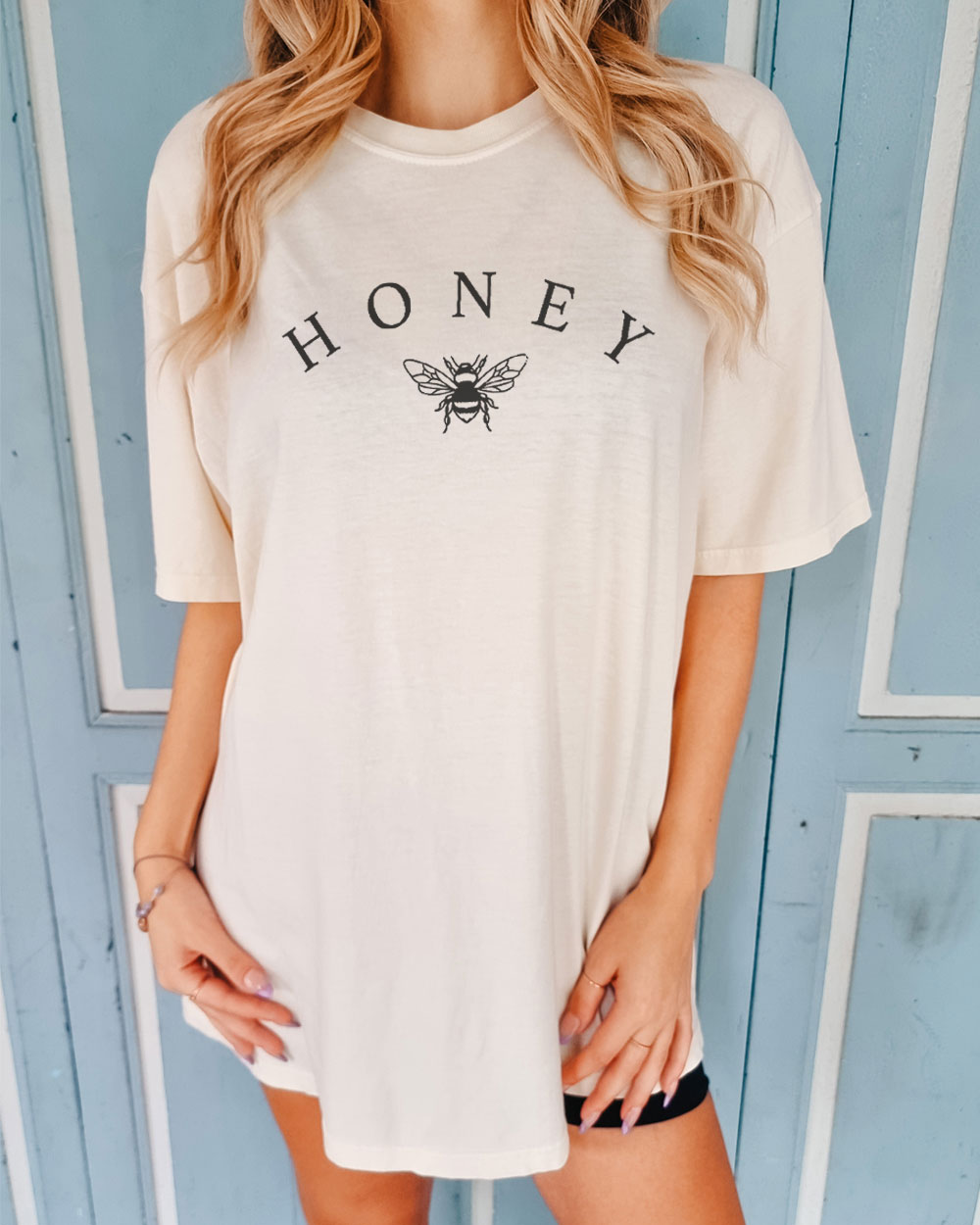 Honey graphic tee