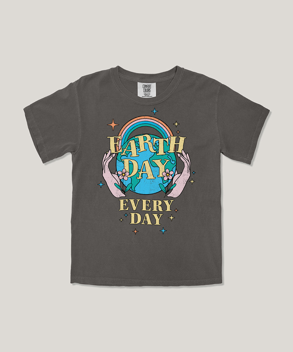 Earth day kids graphic tee