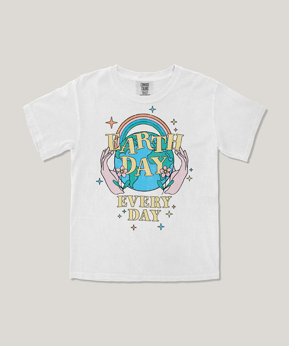 Earth day kids graphic tee